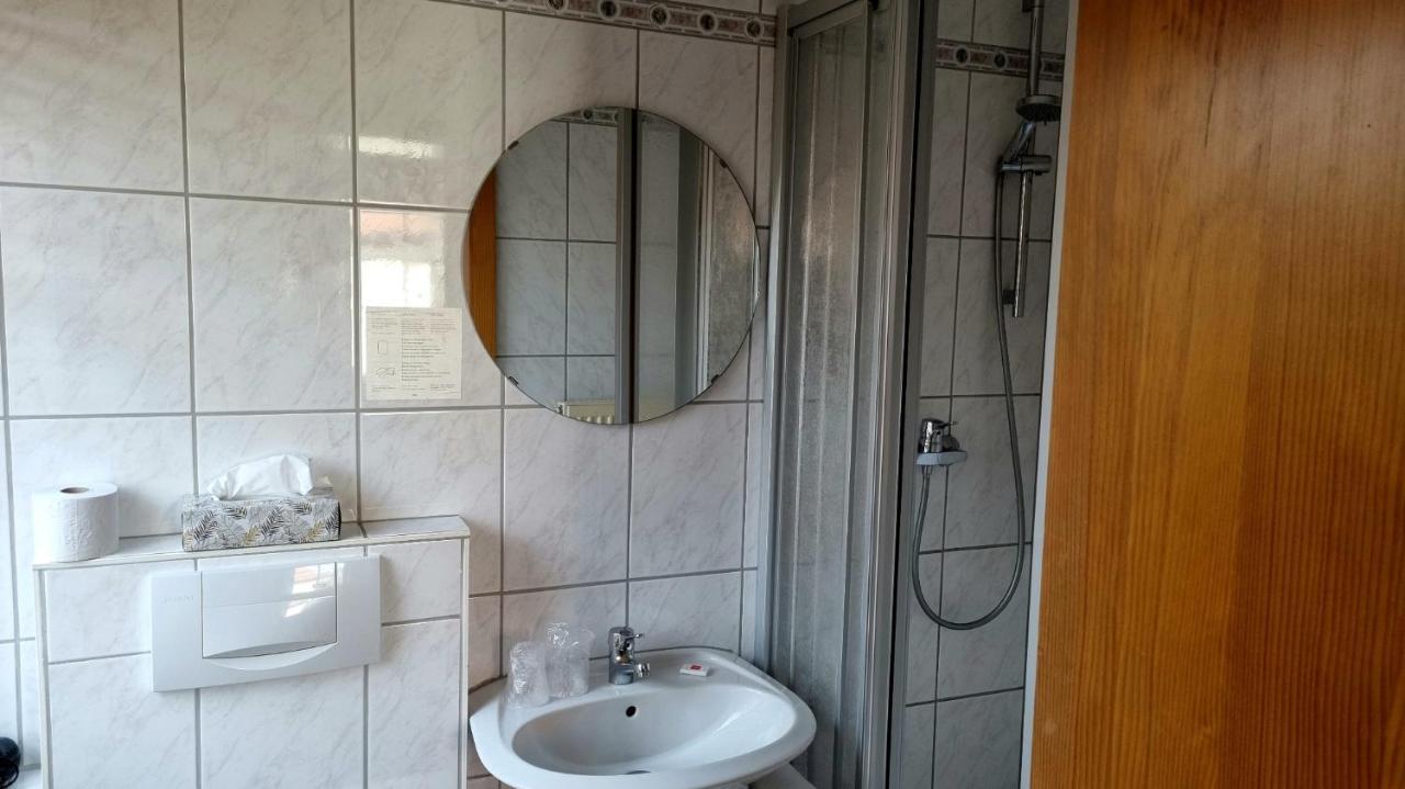 Burgthann Hotel Gasthof Weisser Loewe מראה חיצוני תמונה
